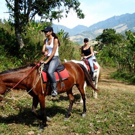 paardrij excursie Paraty Brazilie