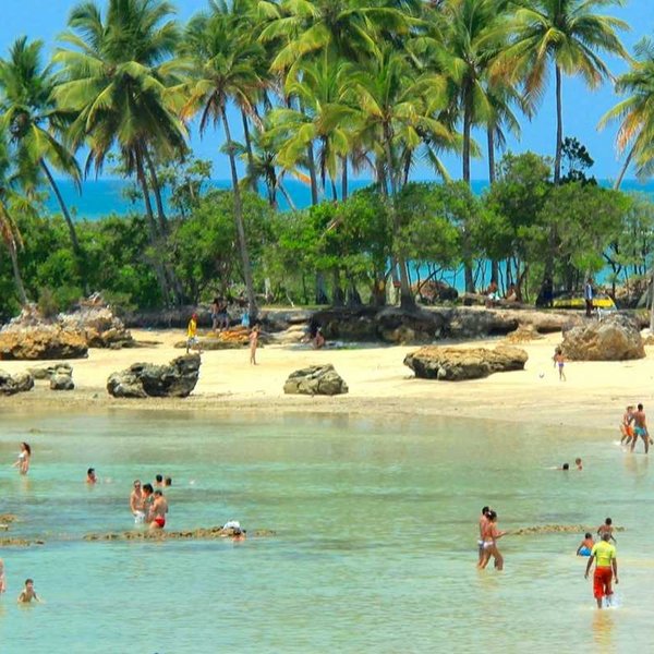 strand van Morro de Sao Paulo in Brazilie