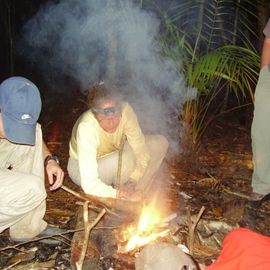 Survival Amazone, kampvuur maken