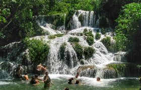 zwemmen bij waterval Bonito Brazilie