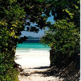 verborgen strand Ilha grande Brazilie